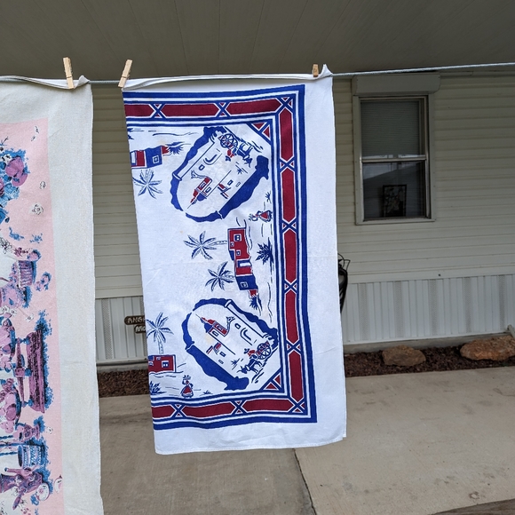 Vintage Tablecloth - Picture 2 of 5